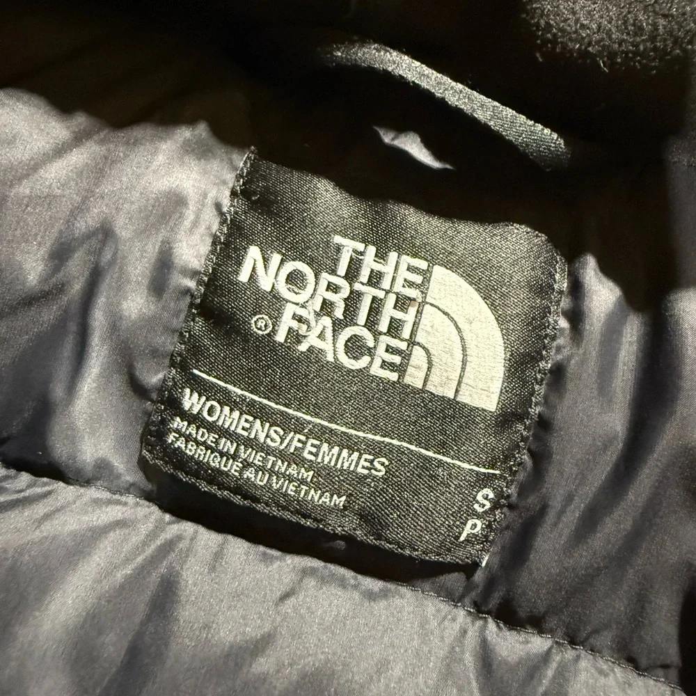 North Face Metropolis Parka Womens Small Black 550 Down Hooded Quilted Puffer - Picture 10 of 15